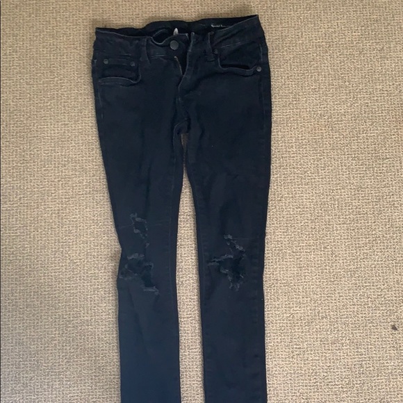 BLACK DISTRESSED SKINNY JEANS - Picture 1 of 4